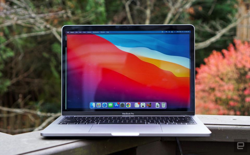 The Best Student Laptops 2020: MacBook Pro 13-inch (M1, 2020) Price in India Review  Video